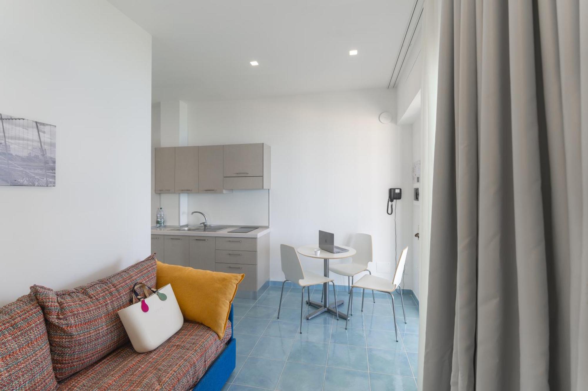 Residence Pietre Bianche Aparthotel Pizzo  Eksteriør bilde